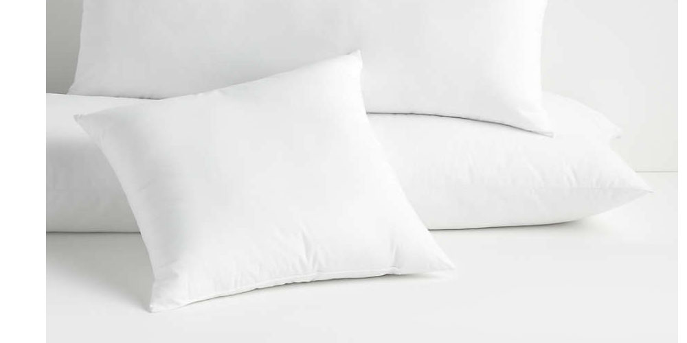 Considerations For Buying And Shipping Pillows In Bulk